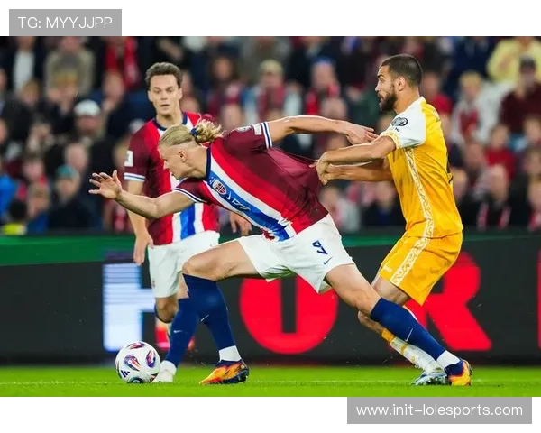 挪威4-1战胜爱沙尼亚,哈兰德后点爆射破门